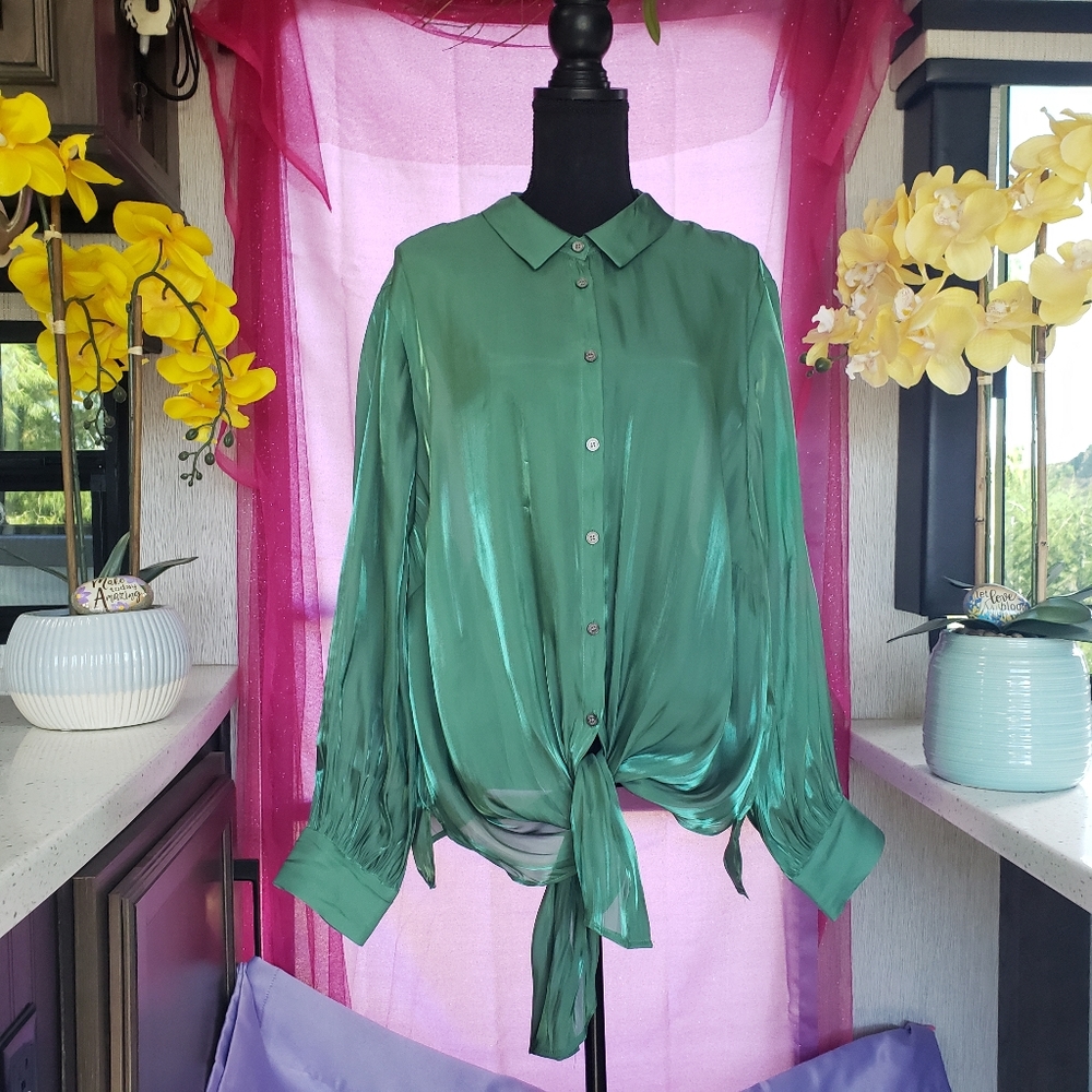 Vince Camuto Top  NWT  22/24